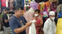 Menjelang Lebaran pusat penjualan konveksi di Pasar Indra Kencana Pangkalan Bun