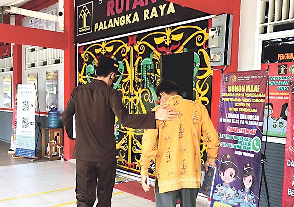 Jaksa eksekutor tindak pidana khusus Kejaksaan Negeri Katingan akhirnya mengeksekusi mantan Kepala Dinas Pertanian