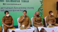 Bupati Kotawaringin Timur (Kotim) Halikinnor memimpin rapat Tim Pengendalian Inflasi Daerah (TPID) untuk membahas ketersediaan barang