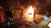 Sebuah mobil dengan nomor Polisi KT 1866 BR terbakar usai mengisi bahan bakar minyak (BBM) di sebuah SPBU Jalan Cristopel Mihing