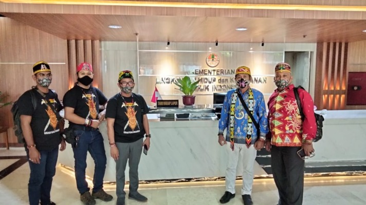 konflik lahan antara warga sekoban dan PWN