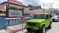 Rambu Larangan Parkir Depan Mako Damkar Tak Digubris Warga