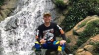 PBS Sawit,Bupati Gunung Mas