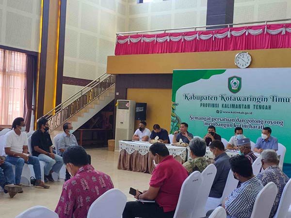 Bupati Kotawaringin Timur (Kotim) Halikinnor meminta agar anggaran penyelenggaraan Pekan Olahraga Provinsi (Porprov)