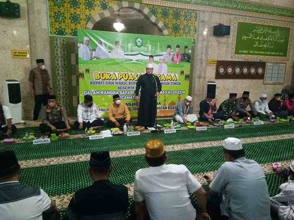 Kunjungan kerja (kunker) Bupati Kabupaten Kotawaringin Timur (Kotim) dalam agenda Safari Ramadan 1443 Hijriah terus berlanjut