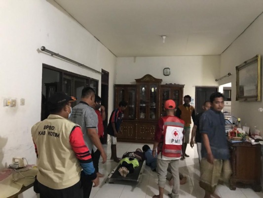 tempat wisata Danau Biru Sampit,tenggelam saat sedang bermain di tempat wisata Danau Biru Kelurahan Pasir Putih Kecamatan Mentawa Baru Ketapang Sampit