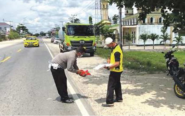 olah TKP Polres Kobar