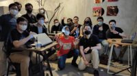 Berkumpul di dua dunia
