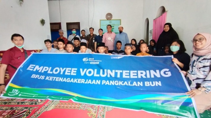 BPJS Ketenagakerjaan Pangkalan Bun Gelar Employee Volunteering,BPJS Ketenagakerjaan Cabang Pangkalan Bun,bpjs ketenagakerjaan,cek saldo bpjs ketenagakerjaan,radar sampit,berita pangkalanbun hari ini,pangkalanbun,pemkab kobar,kabupaten kobar,BPJS Ketenagakerjaan Pangkalan Bun