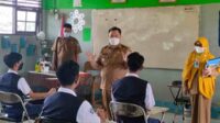 Bupati Kotim Halikinnor tinjau pelaksanaan ujian di SMPN 3