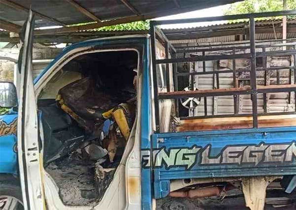 MOBIL-TERBAKAR