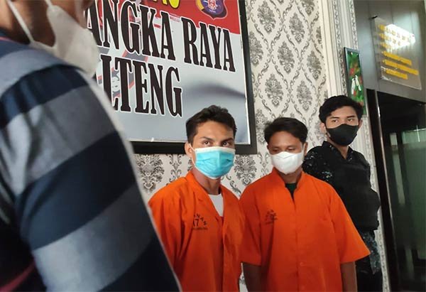 PEMBACOK-POLISI