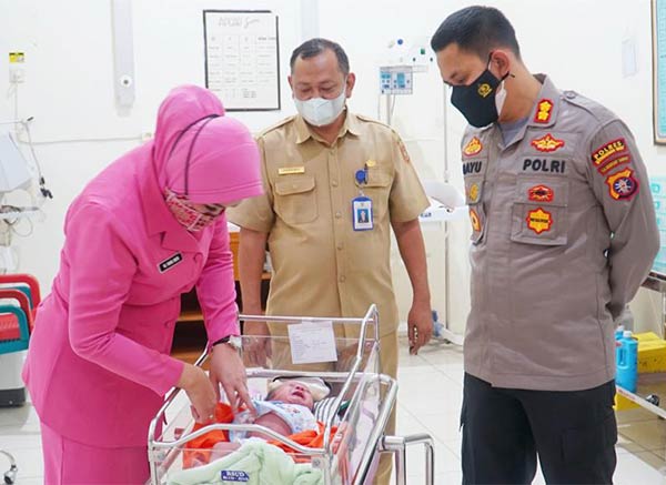 PENEMUAN-BAYI