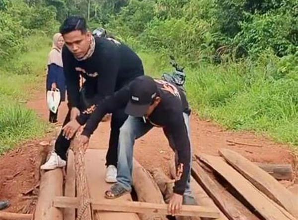 JEMBATAN MENTAYA SEBERANG