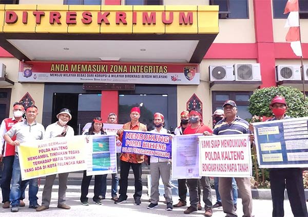 DEMO-MAFIA-TANAH demo mafia tanah