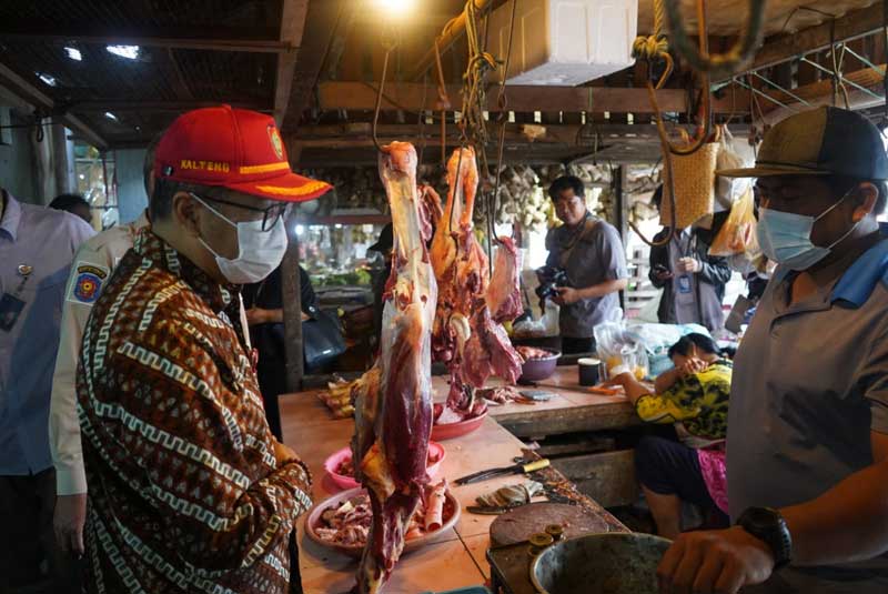 Asisten Bidang Perekonomian dan Pembangunan Setda Provinsi Kalteng Leonard S. Ampung