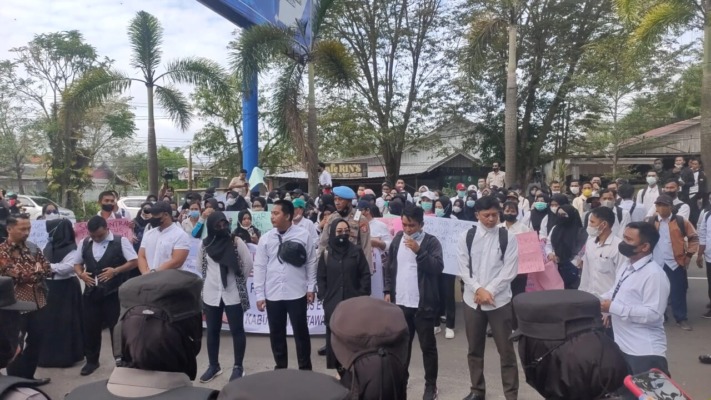 Ratusan mantan tenaga kontrak Pemkab Kotim,