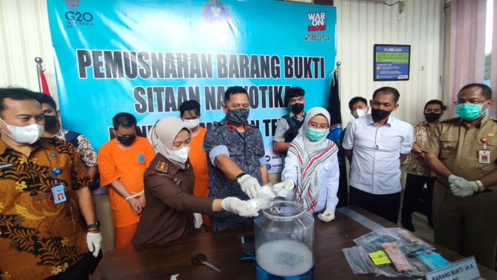 Kegiatan pemusnahan sabu ratusan gram bersama perwakilan kejaksaan,Bea Cukai, Kepolisian hingga BPOM di Markas BNNP Kalteng