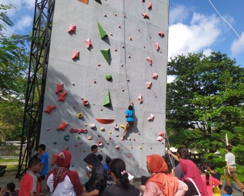 PANJAT TEBING 3 panjat tebing 3