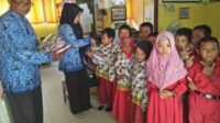 seragam gratis