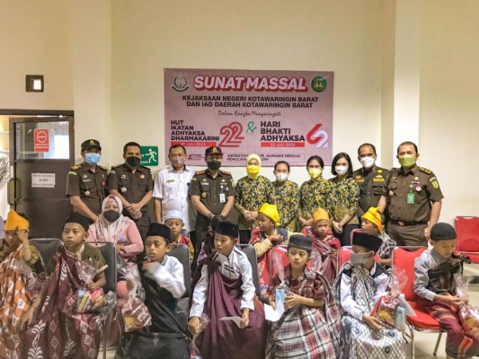 sunatan massal