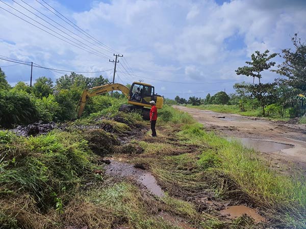 pengerukan drainase lingkar selatan sampit