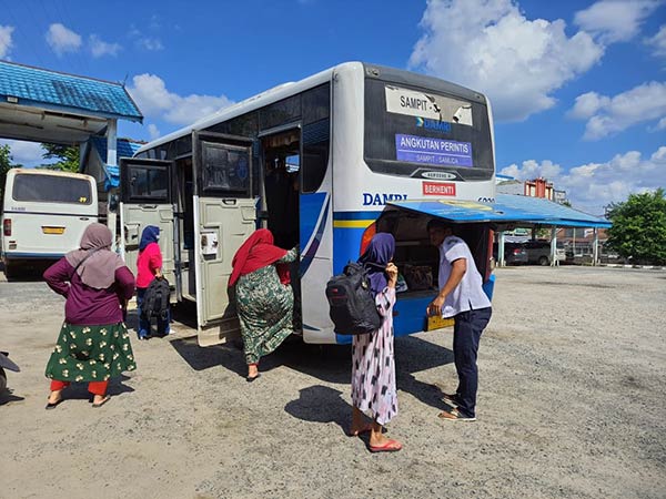 angkutan umum naik harga