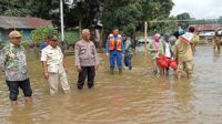 bantuan banjir dikirim lewat sungai
