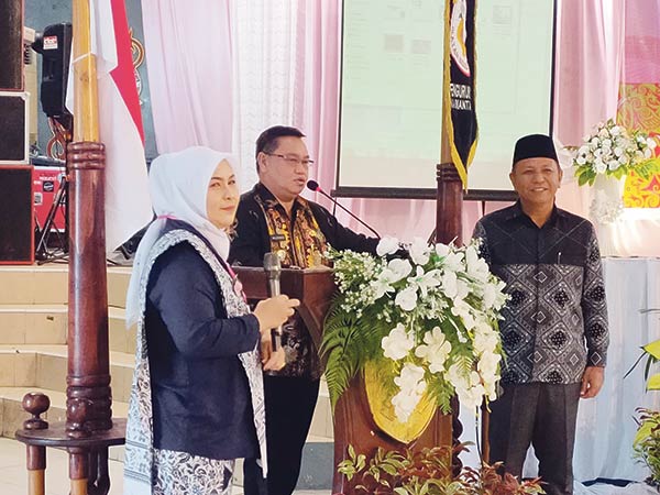bupati kotim hut bidan