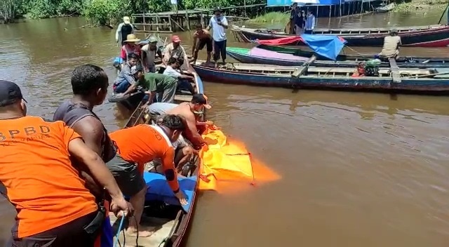 Sungai Kapuas,Kuala Kapuas,kecelakaan di sungai kapuas,kapuas,kalteng,radar sampit