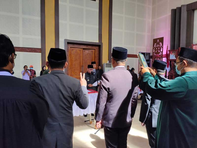 Bupati Kotim Halikinnor,kontraktor,pemkab kotim,radar sampit,sampit,kontraktor sampit,kontraktor kotim,pengadaaan barang dan jasa