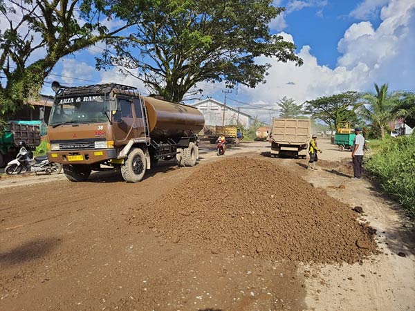 perbaikan jalan lingkar selatan