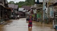 Camat Pasak Talawang,Kabupaten Kapuas,banjir,radar sampit,berita kapuas hari ini