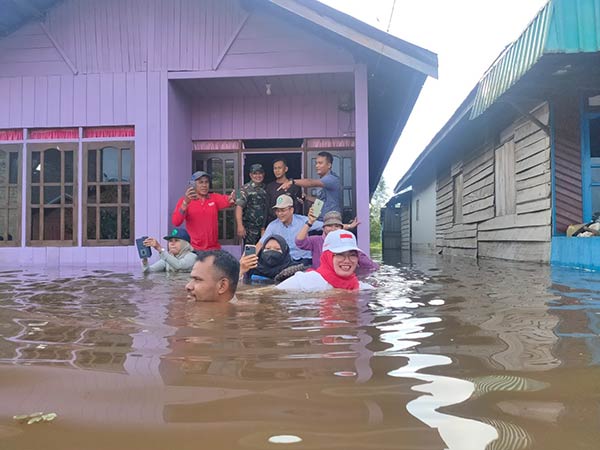 wabup kotim tinjau banjir