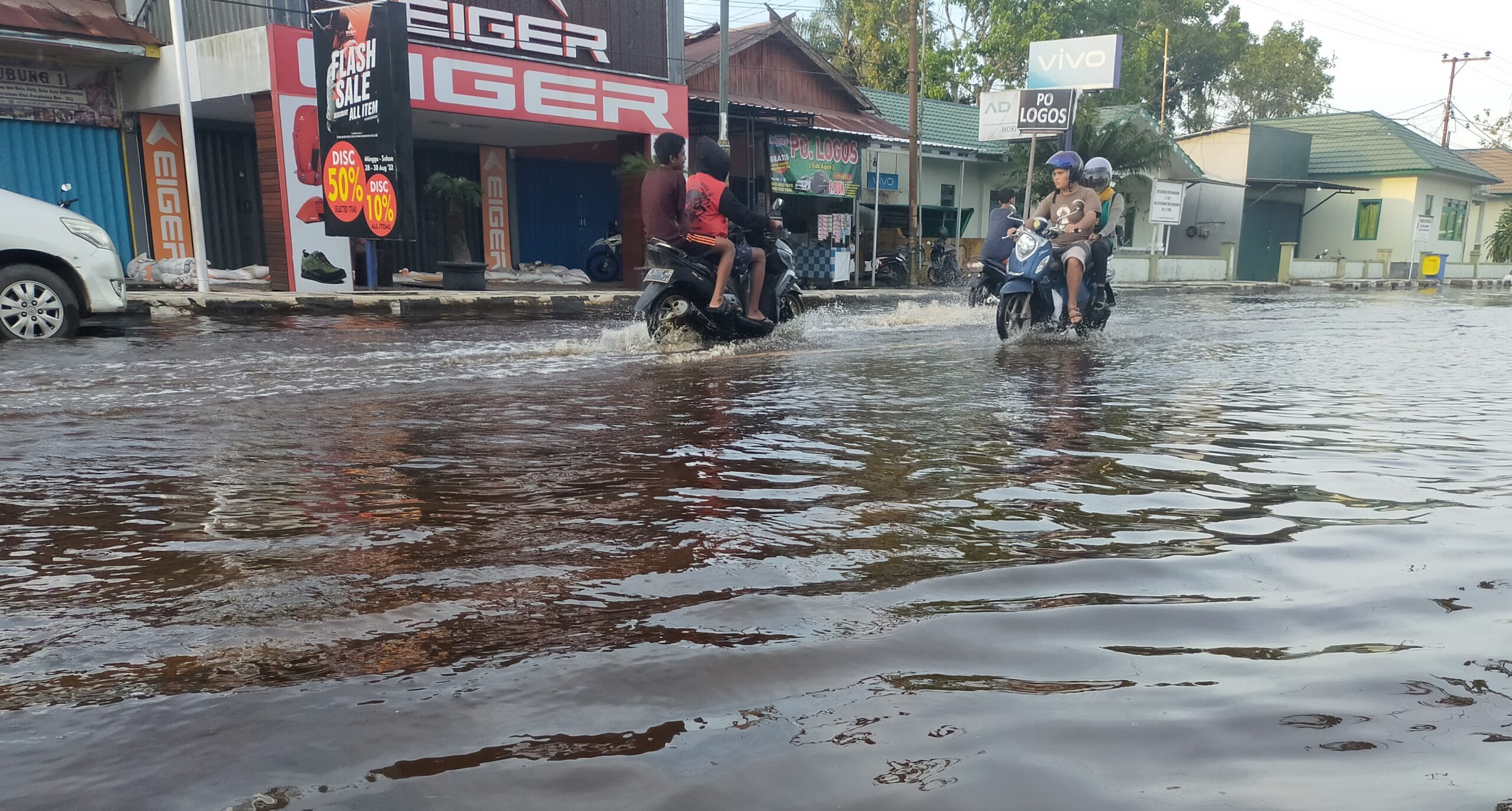 banjir mulai surut 3