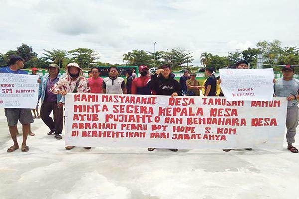 demo dugaan korupsi blt