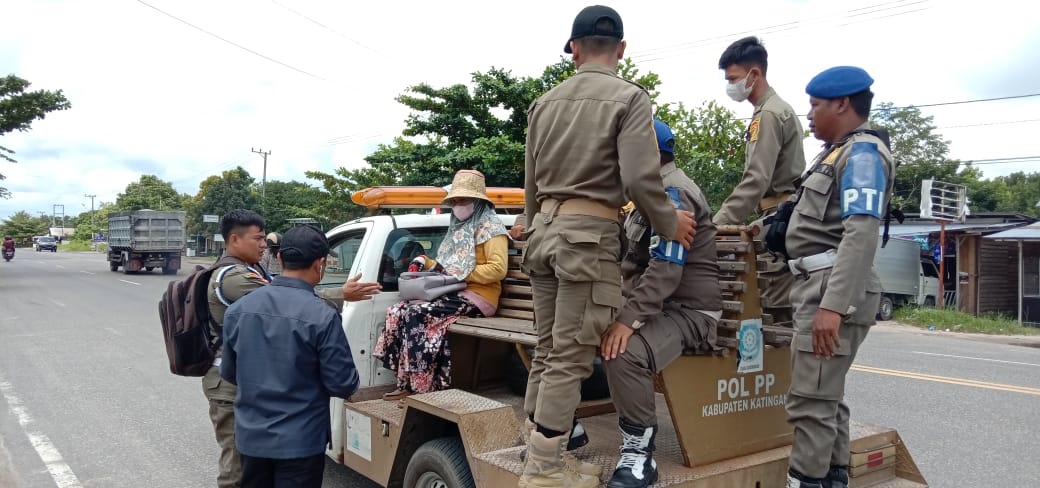 Satpol PP Katingan,pengemis