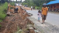 palangkaraya-kuala kurun,jalan longsor,Kurun Seberang,Kelurahan Kuala Kurun,Kecamatan Kurun,Kabupaten Gunung Mas (Gumas)