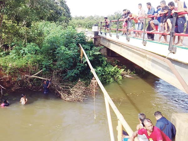 pencarian bocah tenggelam