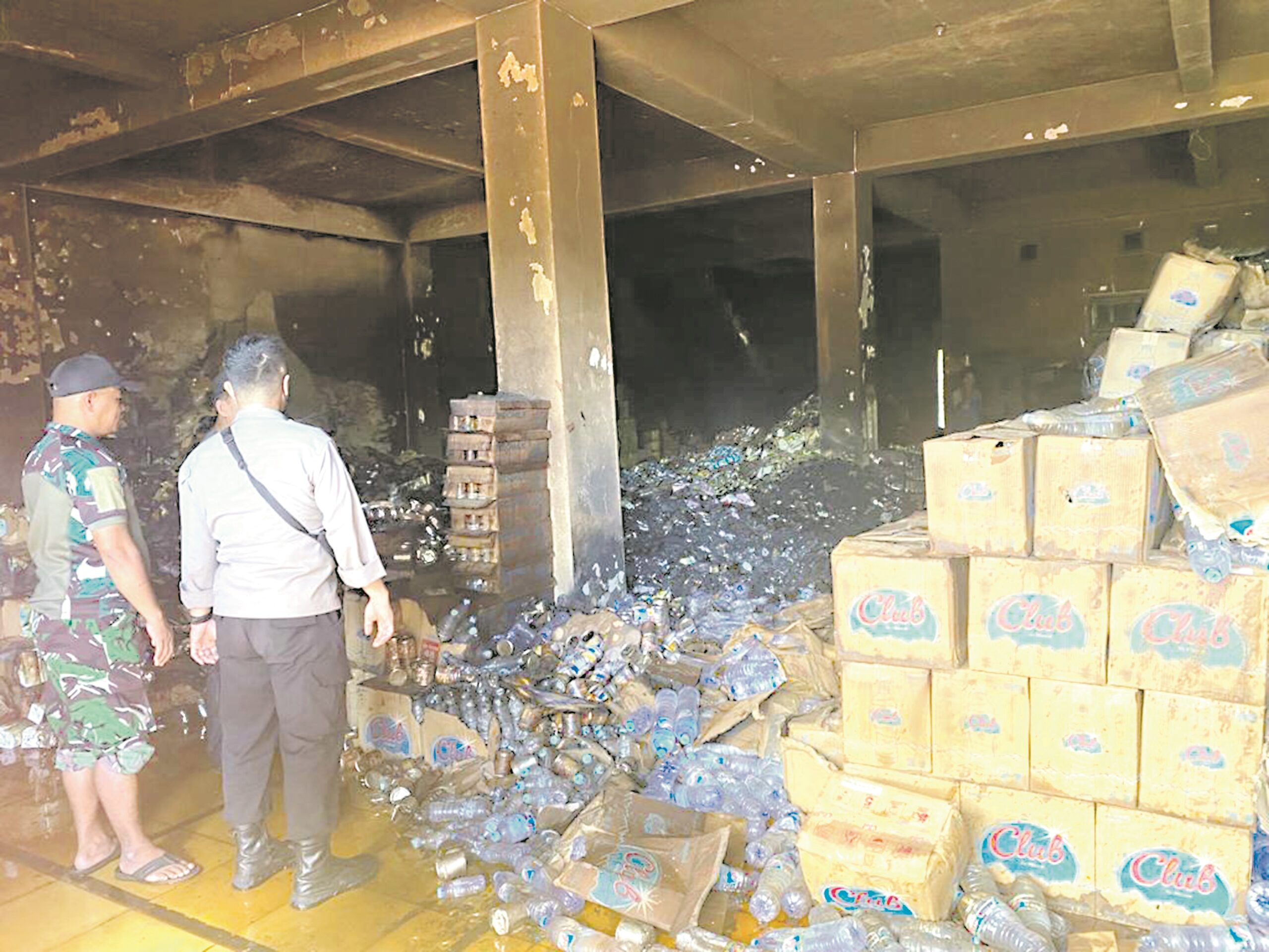 terbakar