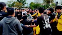 gubernur kalteng,mahasiswa,geram,demo kantor gubernur kalteng