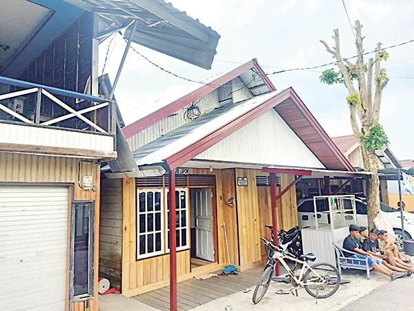 bedah rumah