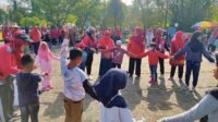 gow kotim ajak anak panti bermain di taman kota