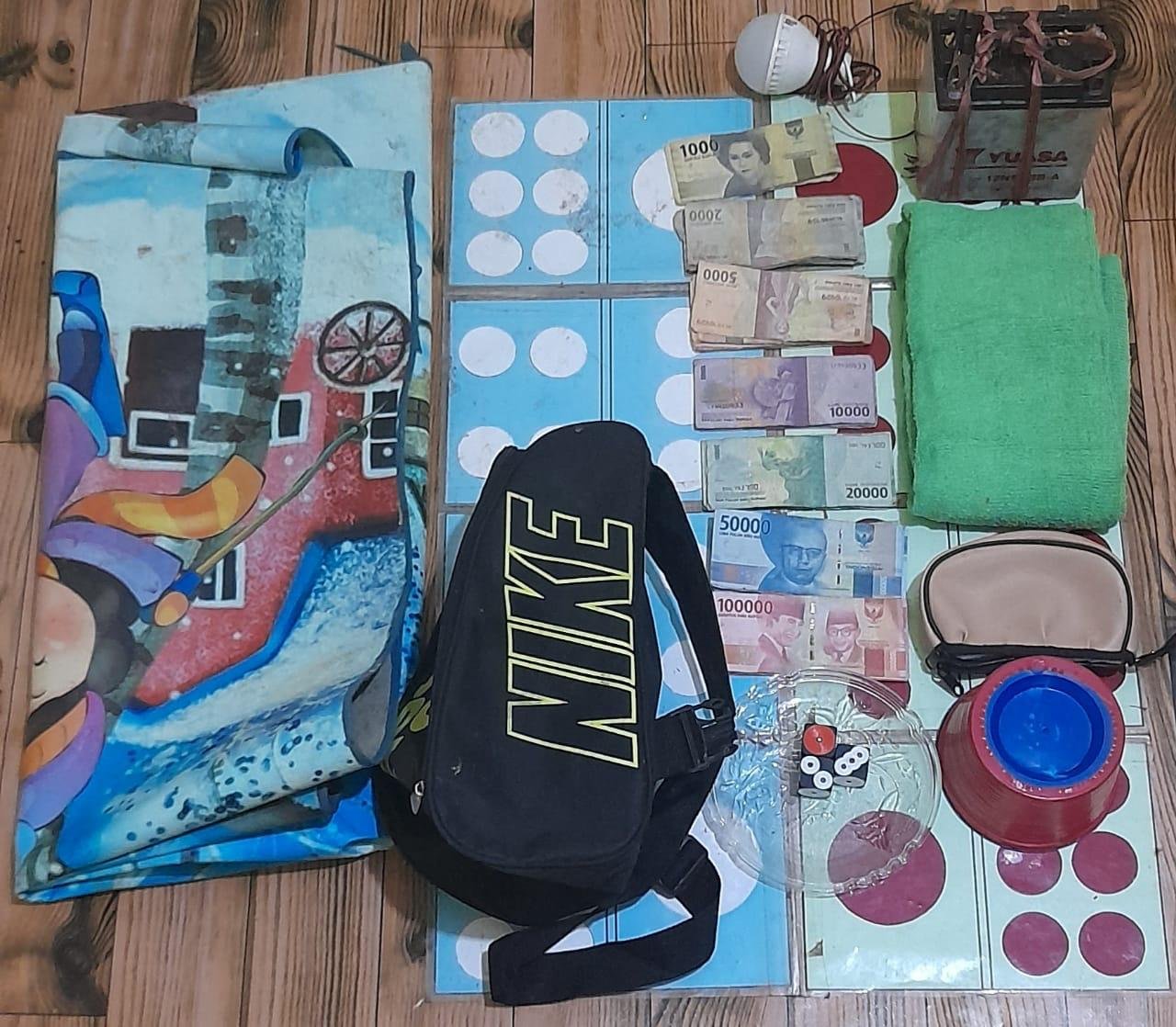 bandar dadu gurak,Kapuas,togel48