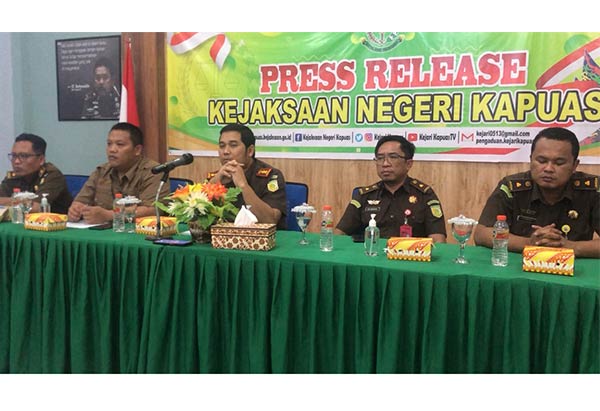 korupsi diskominfo kapuas