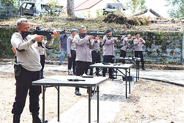 latihan menembak polres katingan