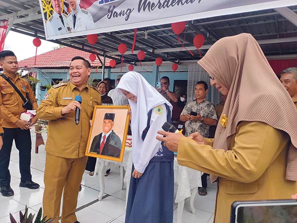 lukisan bupati kotim