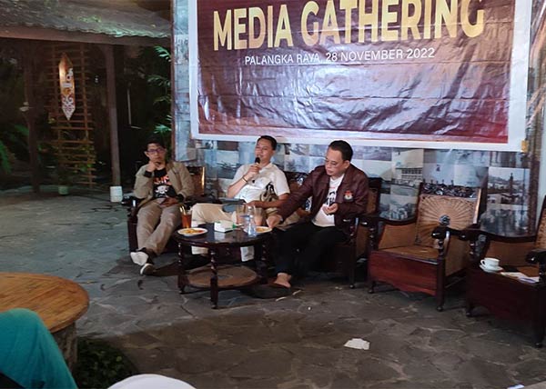 media gathering kpu kalteng