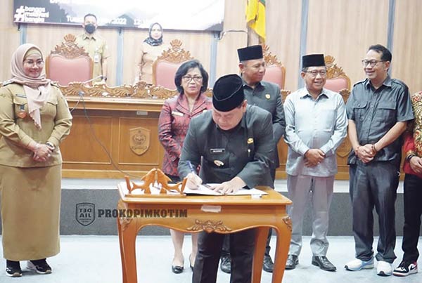 tanda tangan raperda
