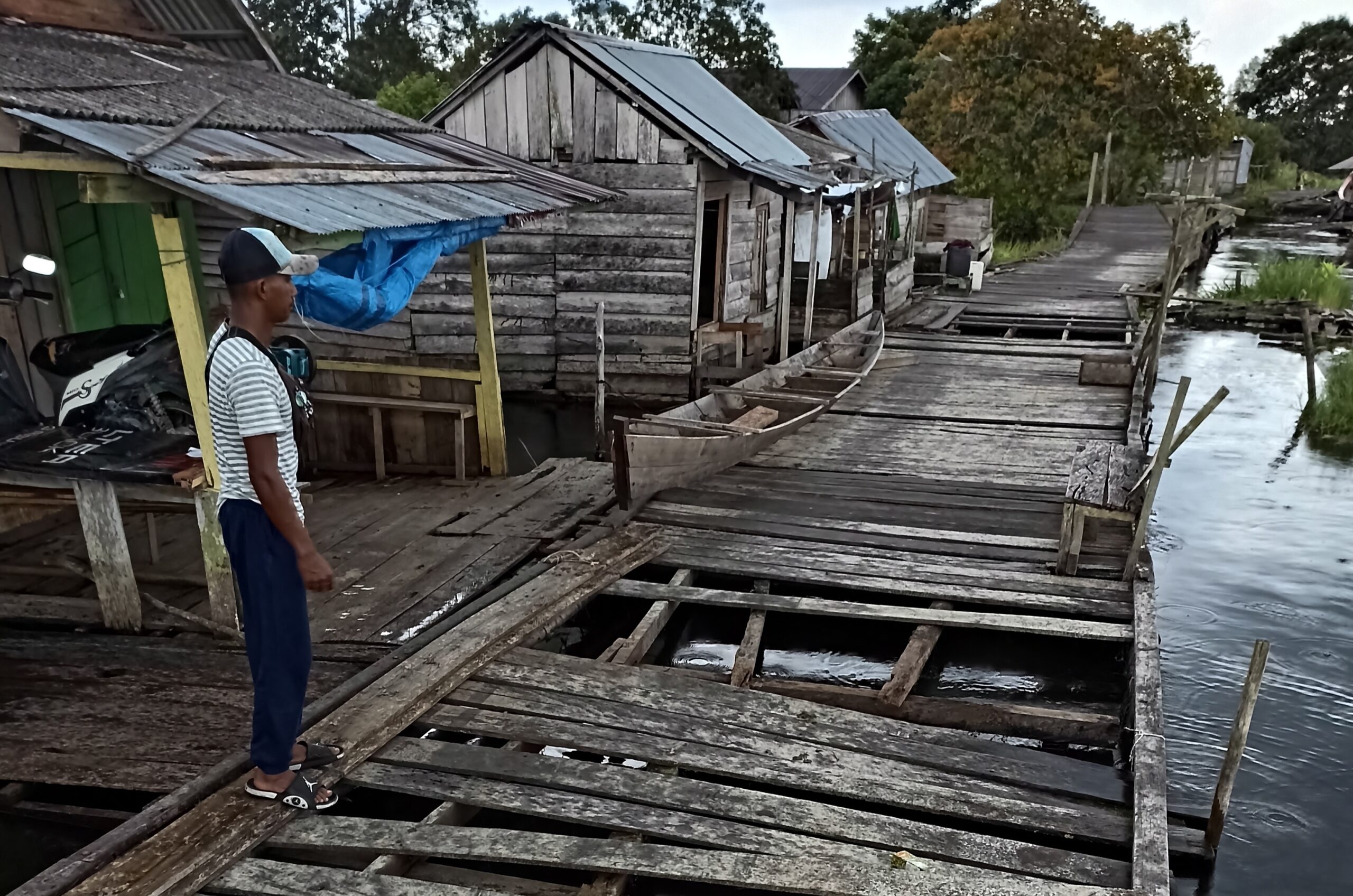 titian kayu